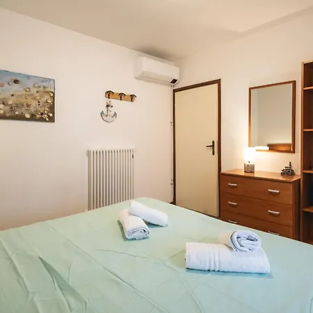 Apartamento Cozy Flat, 150 Meters From The Sea