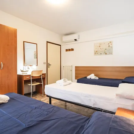 Cozy Flat, 150 Meters From The Sea *