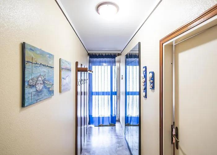 Apartamento Cozy Flat, 150 Meters From The Sea